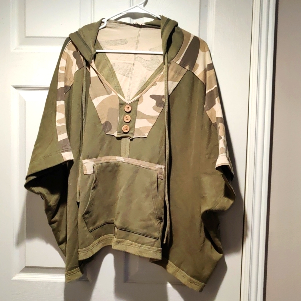 POL poncho style top